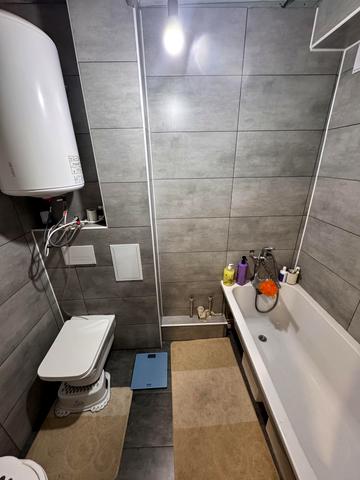 Богдана Хмельницького вул., 29