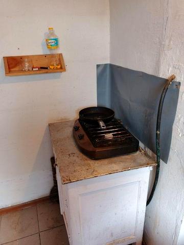 Здаеться пів дому на 2 кімн.Старі Петрівці.