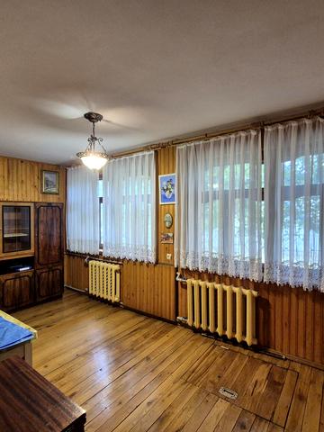 Юності просп., 24