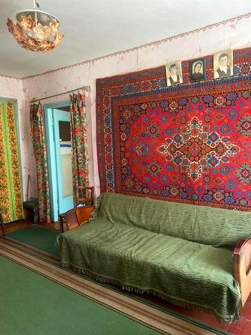 Продаж трикімнатної квартири