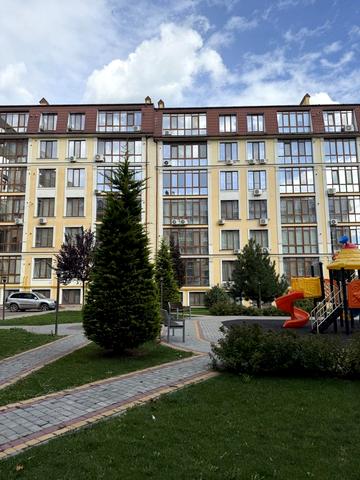 Дача Ковалевського вул., 121