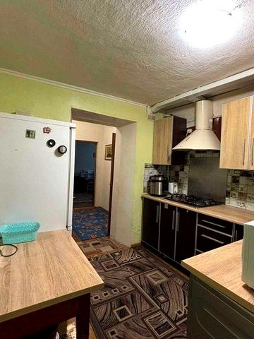 Продаж 2к квартири в центрі м.Тульчин з гаражем