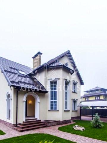 Максима Рильського вул., 3