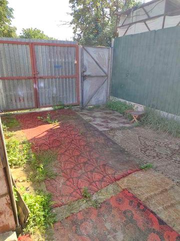 Продається будиночок у центрі міста