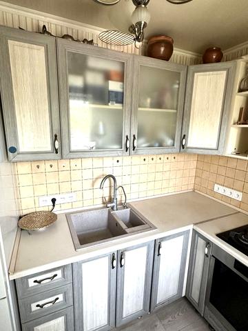 Абрикосова вул., 5