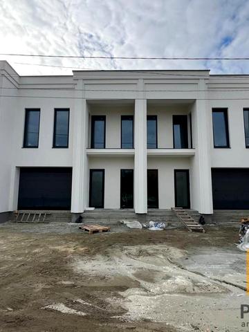 Вишнева вул.