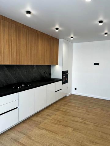 Миколи Боголюбова вул., 1