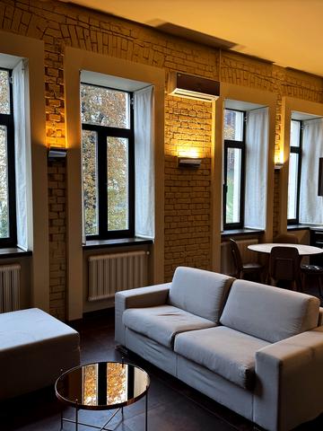 Лисенка вул., 1