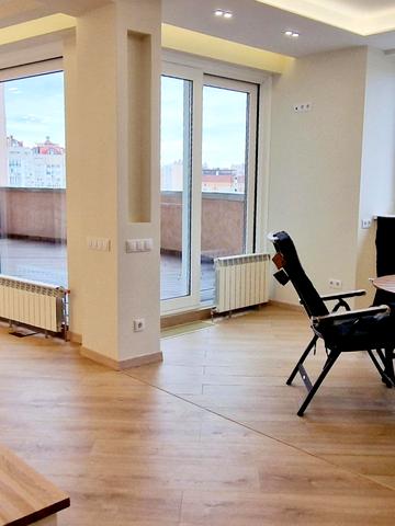 Дніпровська набережна вул., 19-А