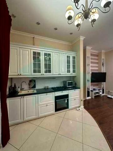 Продам 2к., квартиру улица Осенняя 13.