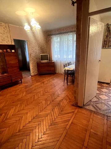 Індустріальний просп. (Фрунзе), 46