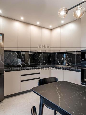 Кирилівська вул. (Фрунзе), 37