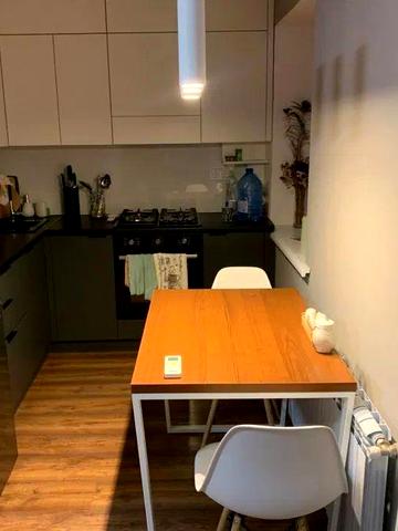 Зіньківська вул., 9