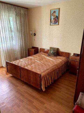 Червоної калини 4в, Троєщина