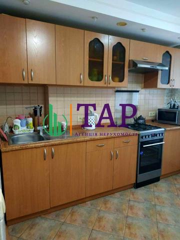 Михайла Комарова вул. (Тархова), 5