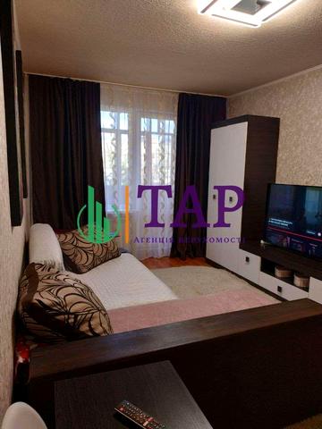 Михайла Комарова вул. (Тархова), 5