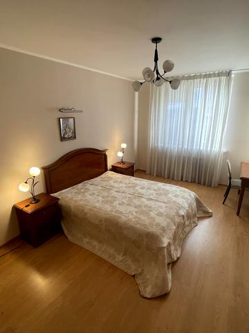 Лукрецька вул., 3