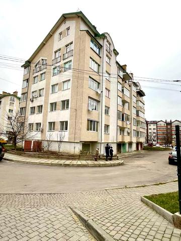 Кільцева вул., 11