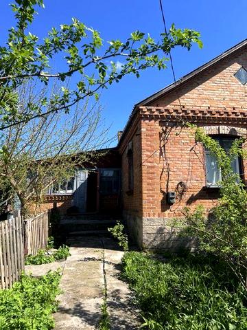 Продається будинок Любар