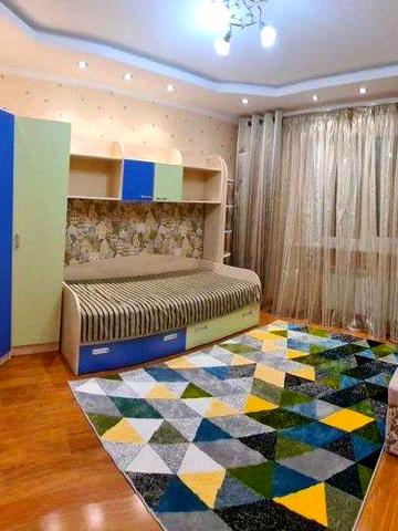 Здається простора 3-кімнатна квартира на Заболотного, 66