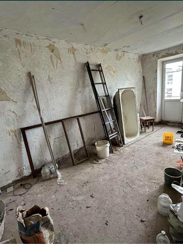 Продам 1-комн. квартиру возле стадиона