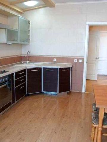 Сдам 1 к квартиру Центр ЖК Артема 90д