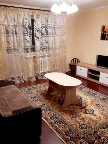 Небесної Сотні просп. (Маршала Жукова), 10