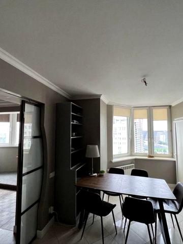 Здам в оренду затишну 3-х  кімнатну квартиру. Урлівська 21 а