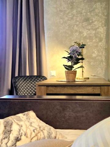 Просторная, стильная и современная квартира возле метро Минская