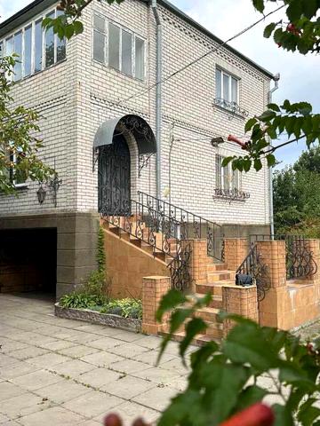 Вишнева вул., 44