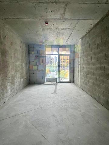 Салютна вул., 2к18