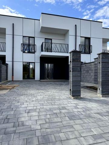 Продаж котеджів на Щасливому! ТОП локація!