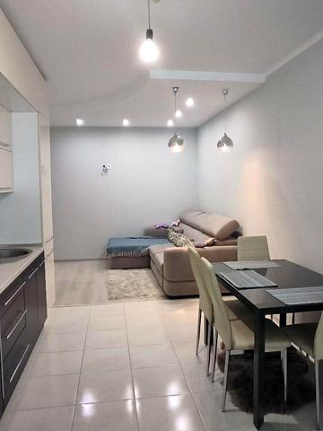 Лазурна вул., 5