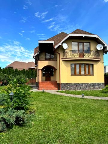набережна Незалежності вул.