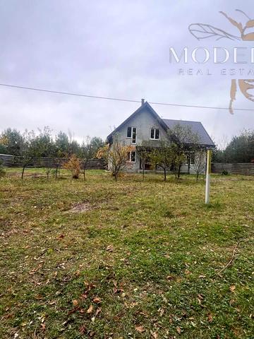 Підлісна, 3