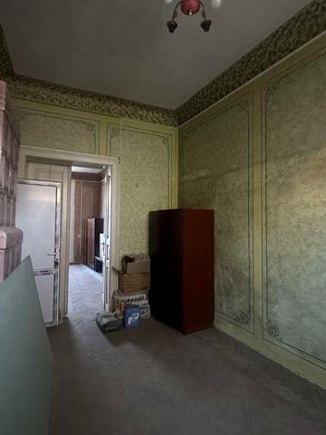 Продам 2х кімнатну квартиру в центрі