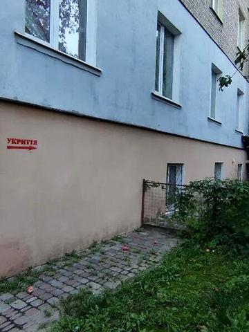 Продаж 3к Квартира Колонна вулиця