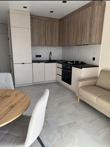 Домбровського вул., 3б, к.4-7