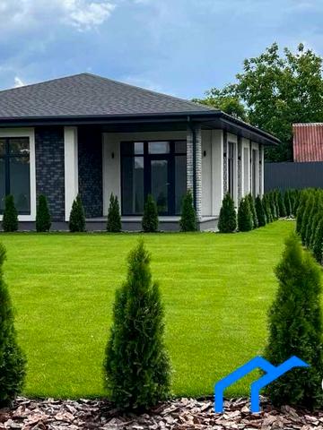 Михайлівська вул., 2