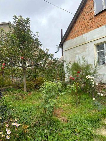 Продам будинок м. Бар, р-н пед.коледжу, ділянка 8,5 сот.