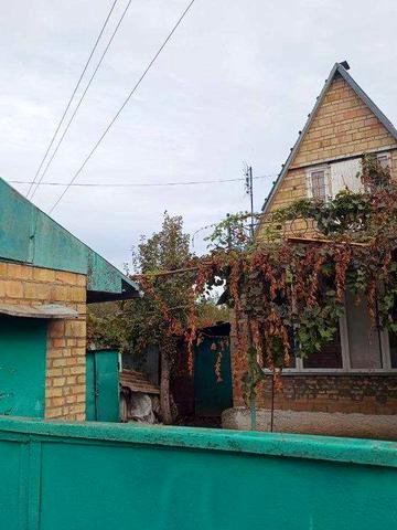 Васильків. Продам дачний будинок із земельною ділянкою.