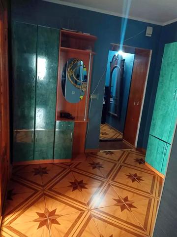 Двокімнатна квартира з ремонтом на Таїраво