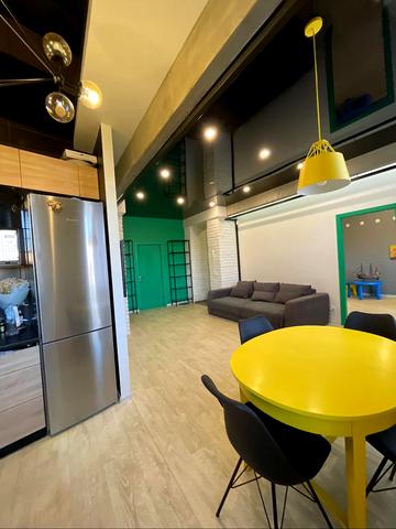 Євгенія Єніна вул. (Бакуліна), 1