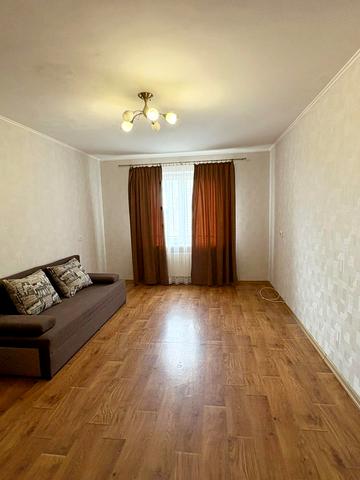 Сергія Данченка вул., 5