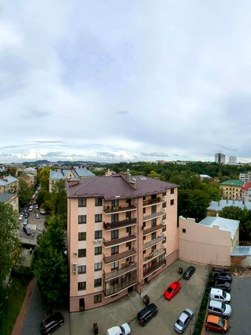 Моршинська вул., 3