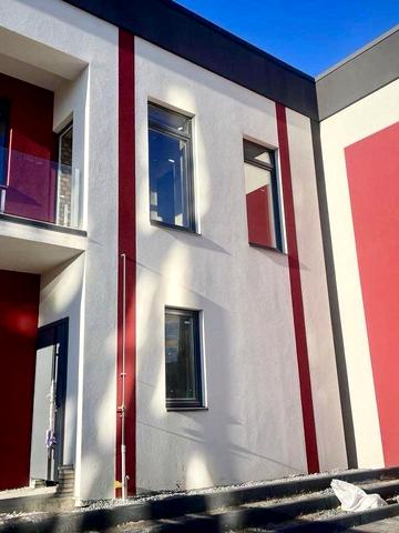 Єдності вул., 11