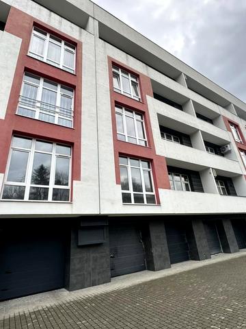 Ярослава Ярославенка вул., 36