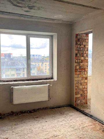 Продається трикімнатна квартира в центрі міста!