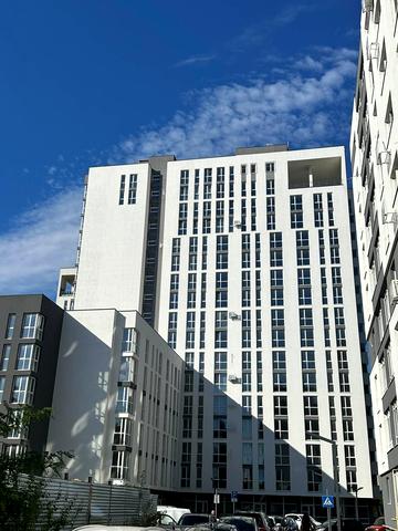 Володимира Великого вул. (Артема), 10