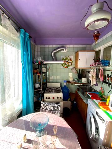 Євгена Мельнікова вул., 38